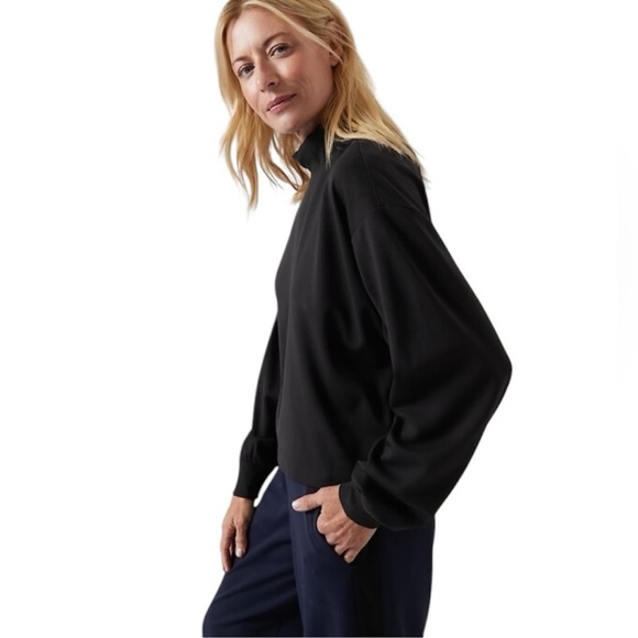 ATHLETA Venice Sweatshirt in Black Size Medium - Picture 2 of 6